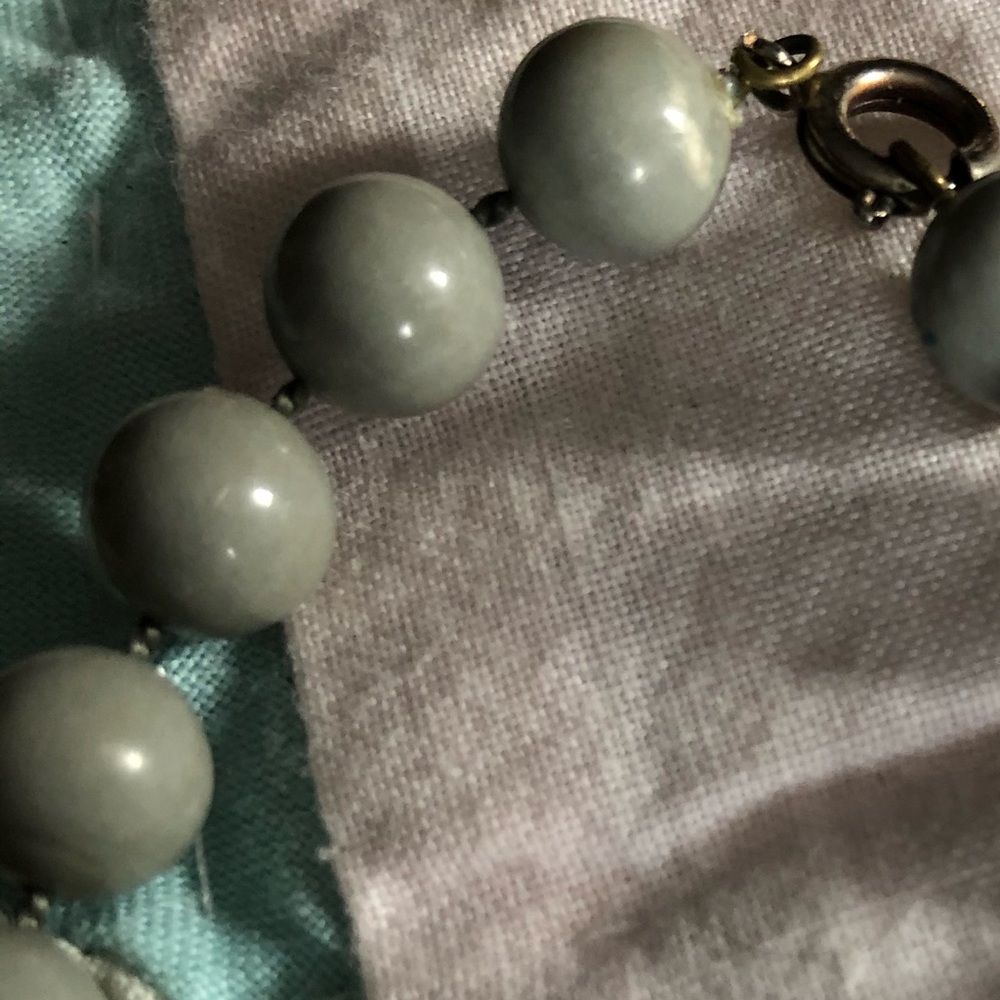 Necklace, Beaded, Green/Gray, W/Clasp Closure